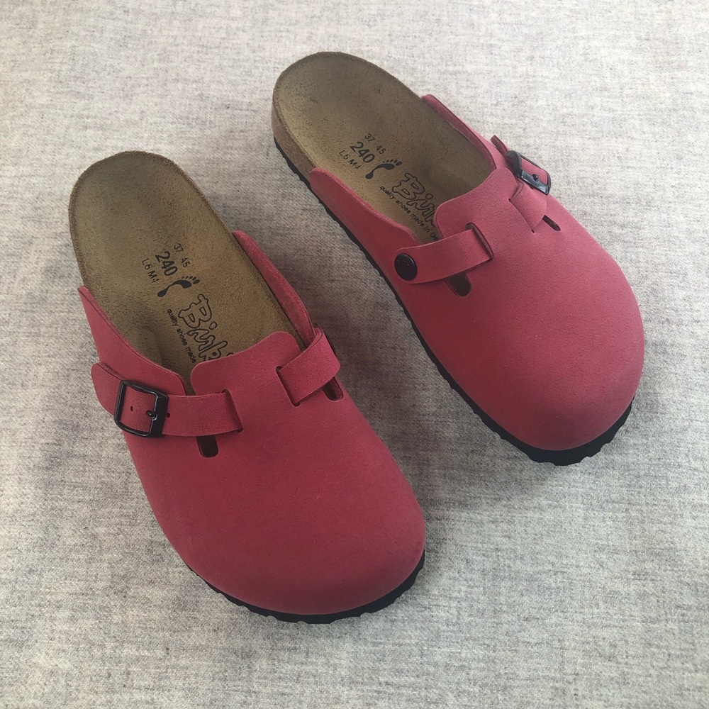 NWOB Birks Red Clogs Size 37 / 7